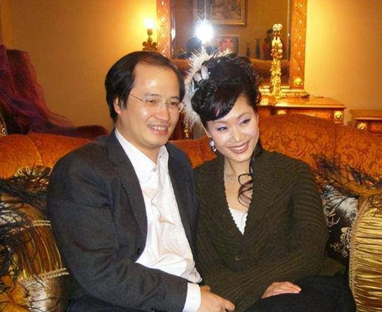 于文华绯闻真相:感情问题、恋朱之文、不孕?全都假的
