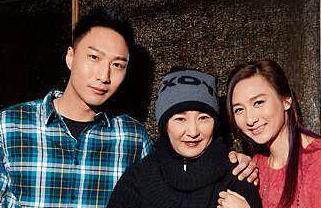 古龙再偷吃小40岁嫩模,曾3次婚内出轨