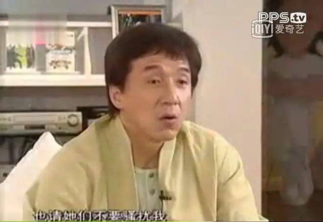 吴绮莉曝成龙拒认女因:无人要求亲子鉴定