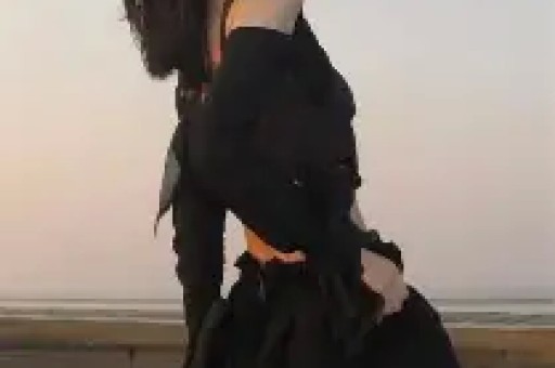 白鹿再迎噩耗，于正回应央媒警告