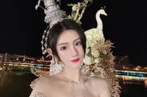 狗仔蹲守实锤：内娱某女星现身日本风月场所人设彻底崩成渣