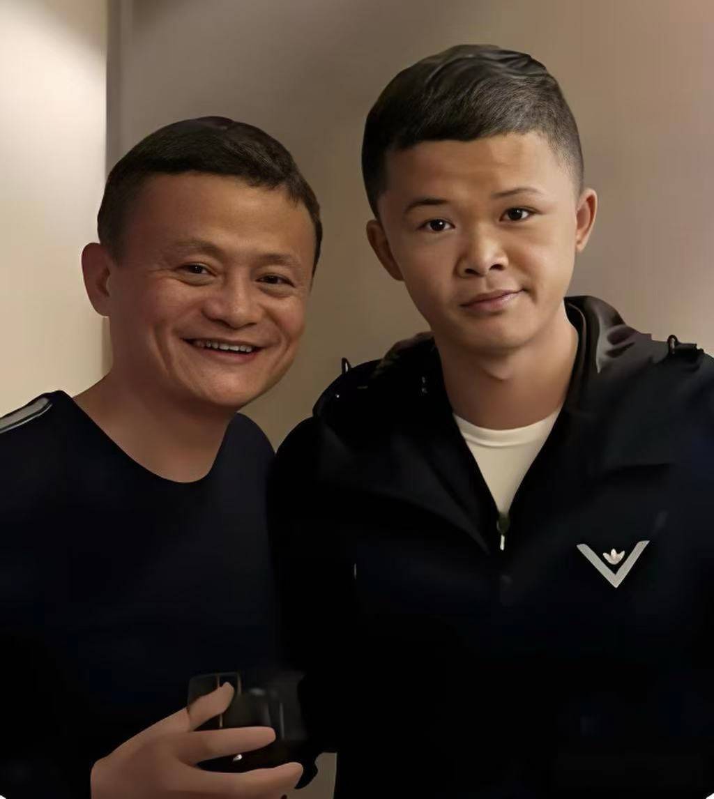 小马云当爸?女友怀双胞胎,网友质疑真实性