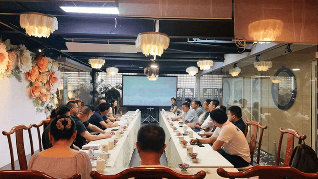 “融合共进相互成就 -中华好蟹将携手中华好海参精彩亮相2024上海蟹博会!