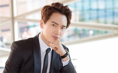 某演员国外涉及法律事件,好男人形象一夜崩塌