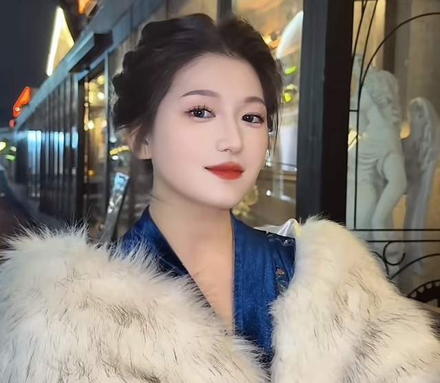 网红阿桃遭老公和闺蜜背叛!婚房中苟且被抓直言享受出轨快感