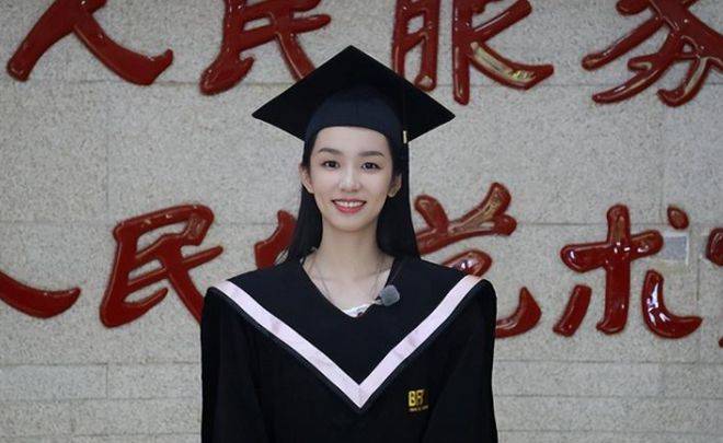 继董洁王大治摸后内娱再现不拉窗帘名场面生理性反应明显