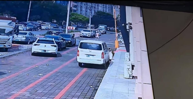 河北巨鹿县这瓜太扎心：他在外拼命，她在家关门