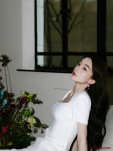 深夜餐厅明星聚餐事件,网友讨论升温